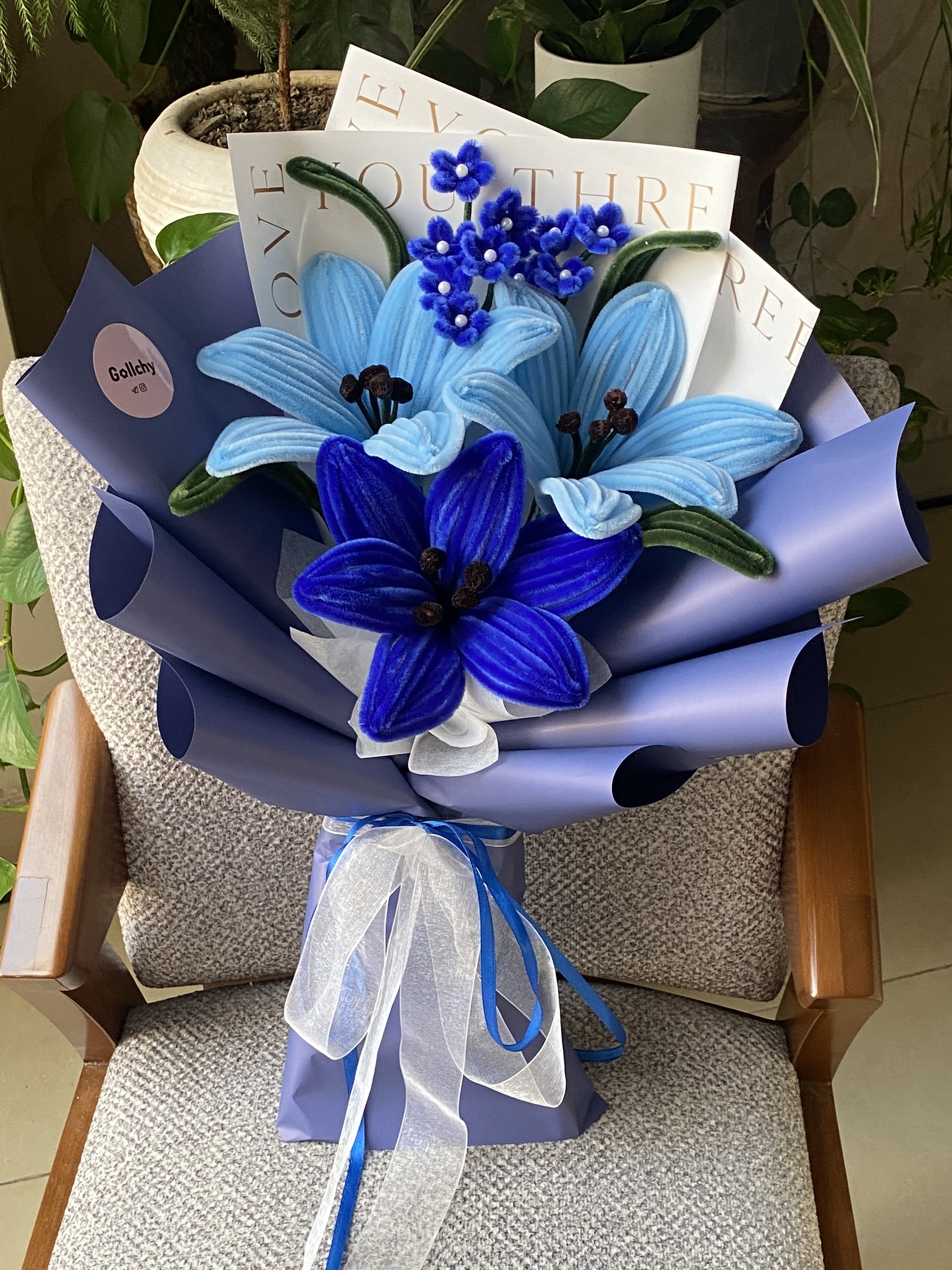 بوکت سه شاخه لیلیوم سایز بزرگ طیف آبی💙