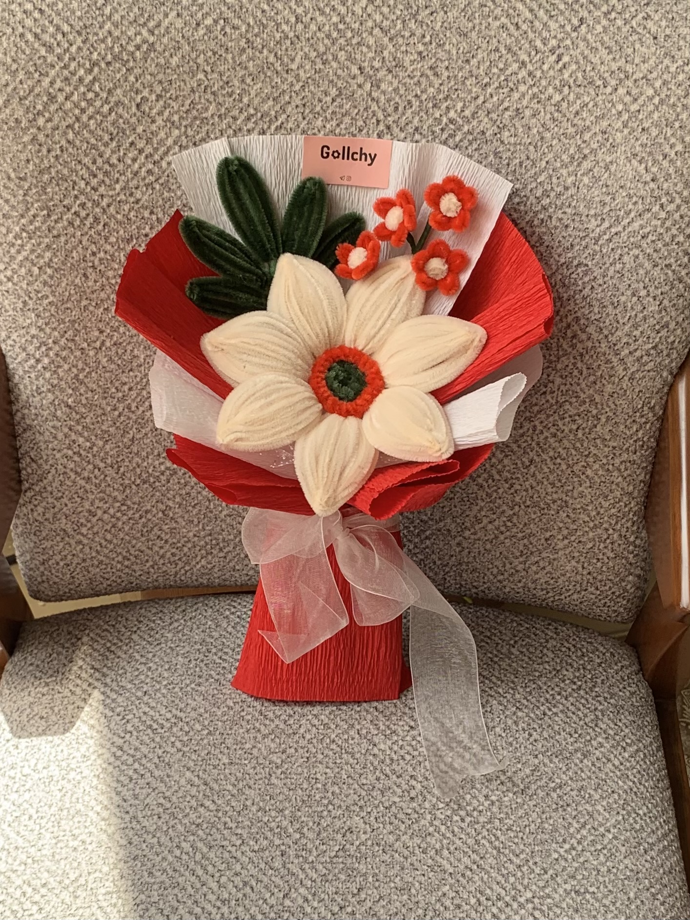 بوکت تک شاخه شیری قرمز❤️